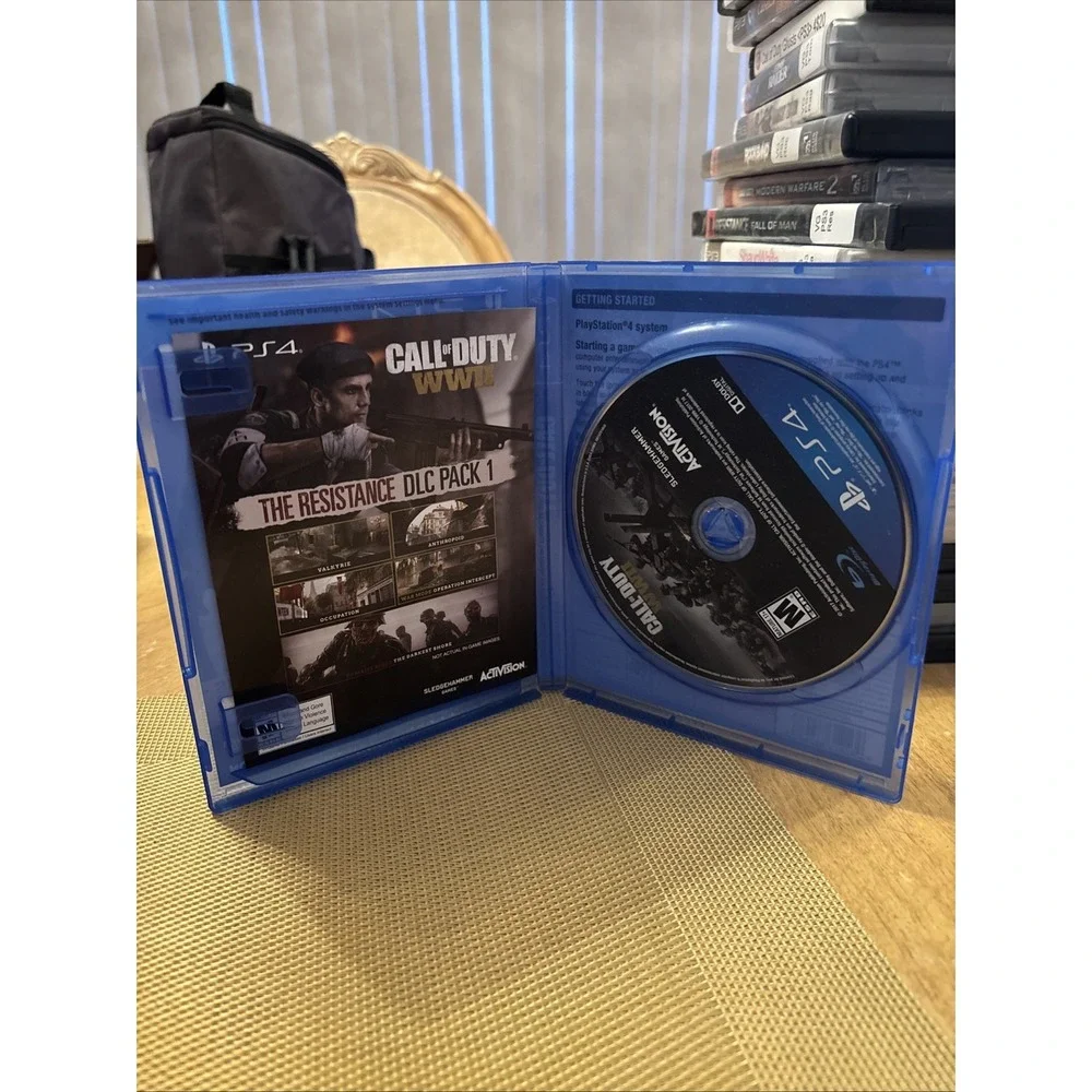 Call of Duty WW2 II Gold Edition PS4 (Sony Playstation 4) Case & Disc